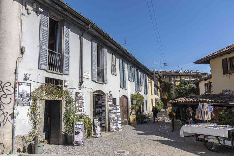 Italia - Milán 175 - barrio de Navigli.jpg
